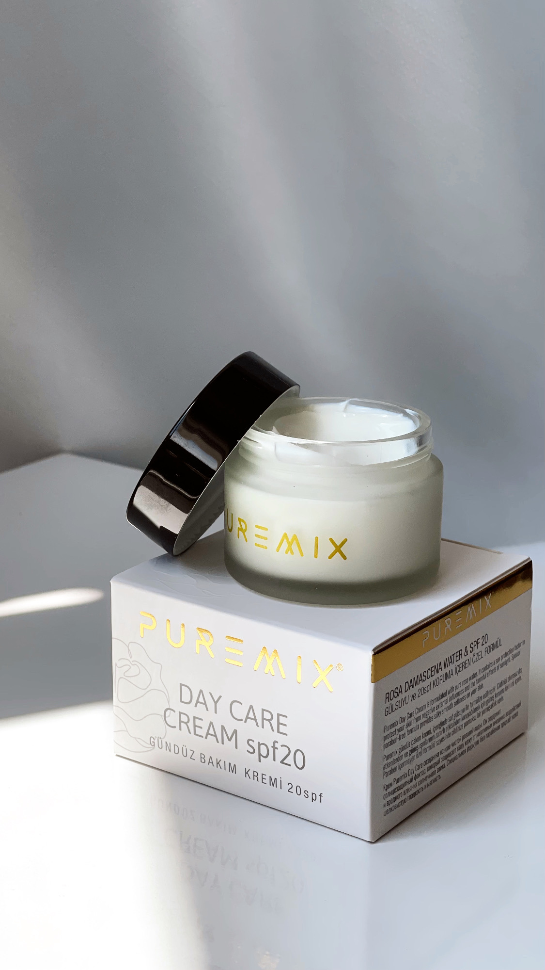 Edited in Tezza with: Lush & Contrast